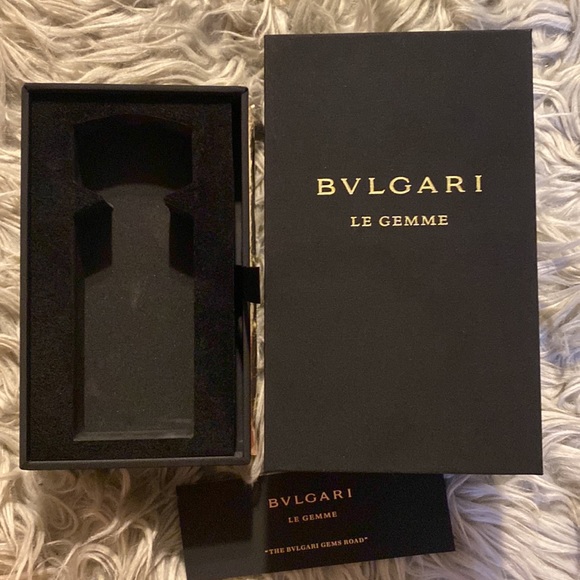 Empty Box - Picture 2 of 3